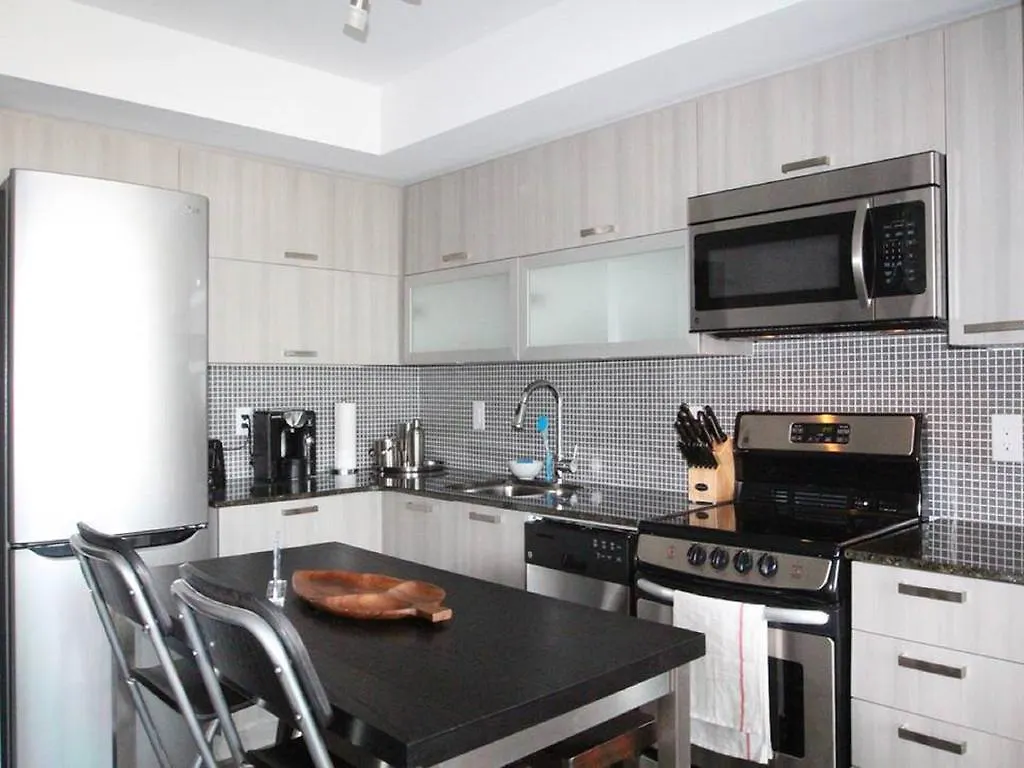 Aoc Suites - Penthouse Condo Апартаменты